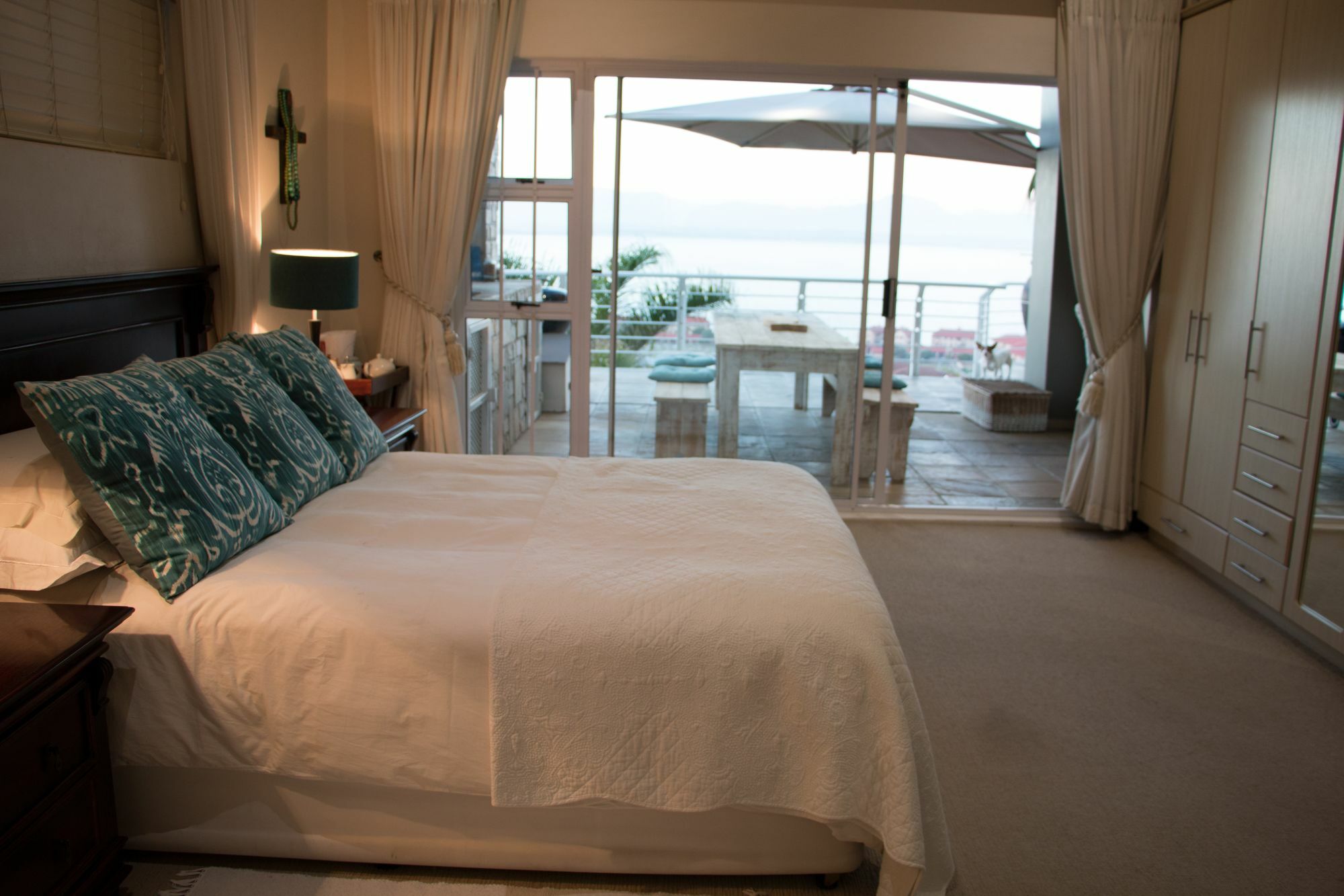 4 On Montagu Accommodation モーセル・ベイ エクステリア 写真