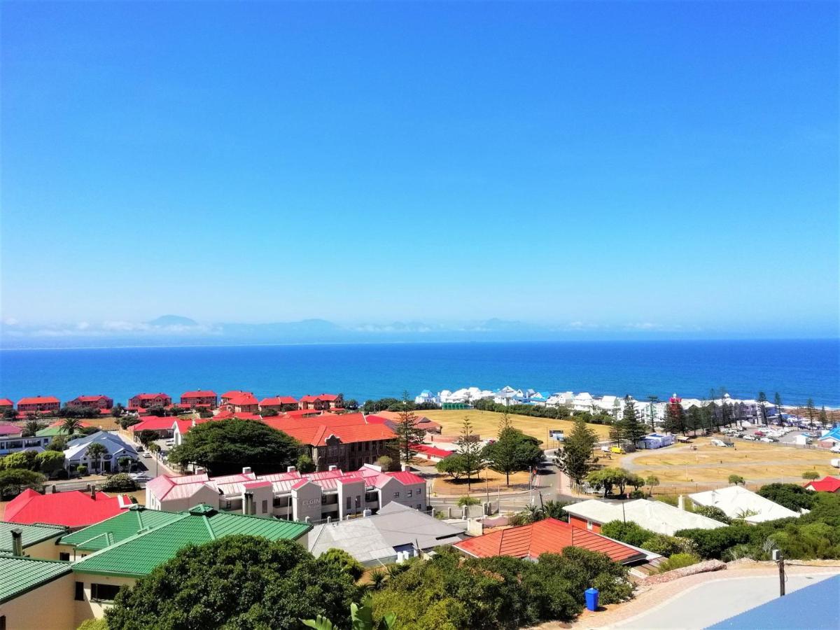 4 On Montagu Accommodation モーセル・ベイ エクステリア 写真