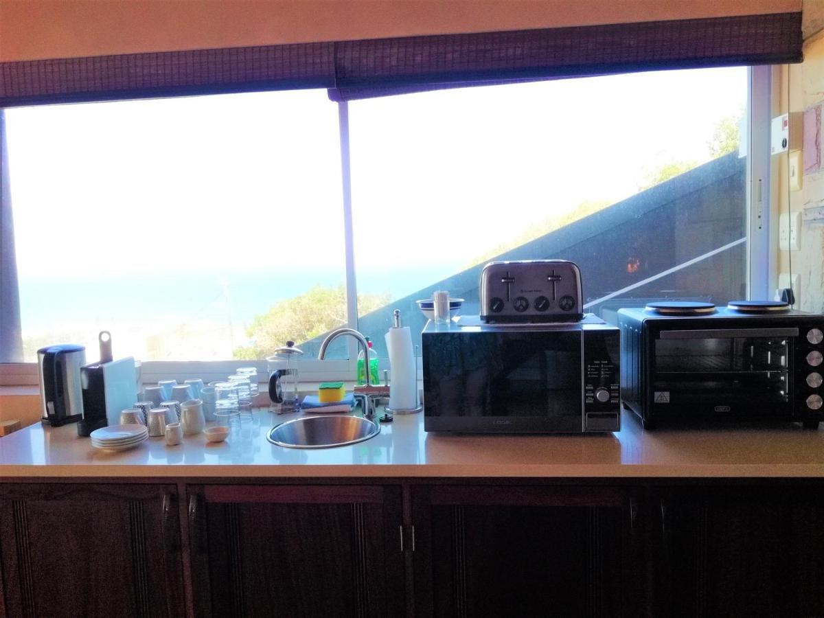 4 On Montagu Accommodation モーセル・ベイ エクステリア 写真